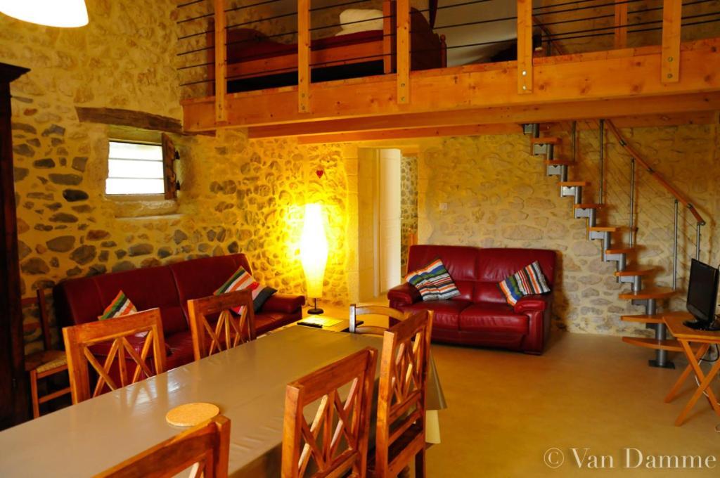 Gites Du Domaine Des Dames Vallon-Pont-dʼArc Εξωτερικό φωτογραφία