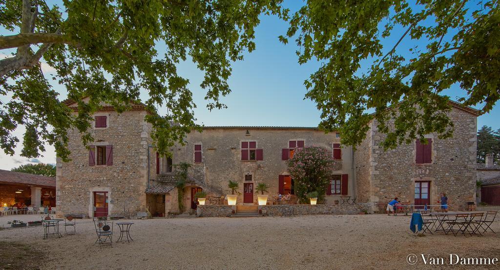 Gites Du Domaine Des Dames Vallon-Pont-dʼArc Εξωτερικό φωτογραφία