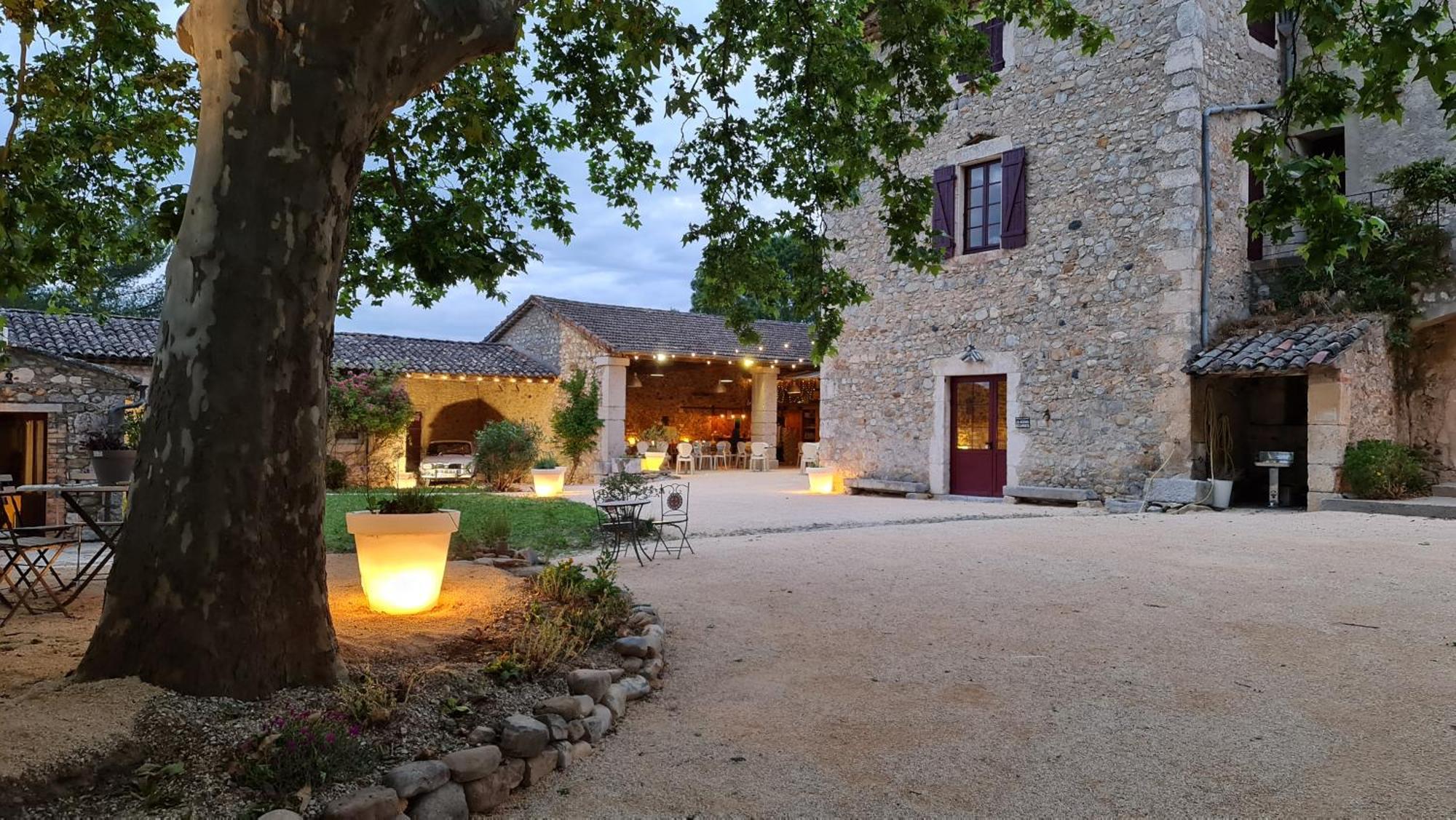 Gites Du Domaine Des Dames Vallon-Pont-dʼArc Εξωτερικό φωτογραφία