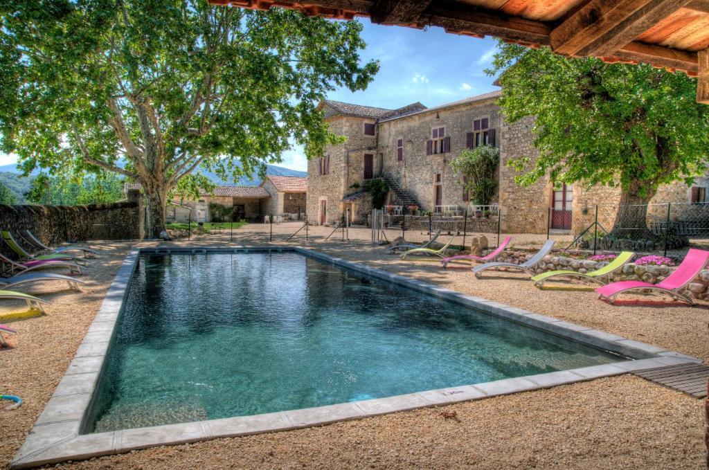 Gites Du Domaine Des Dames Vallon-Pont-dʼArc Δωμάτιο φωτογραφία