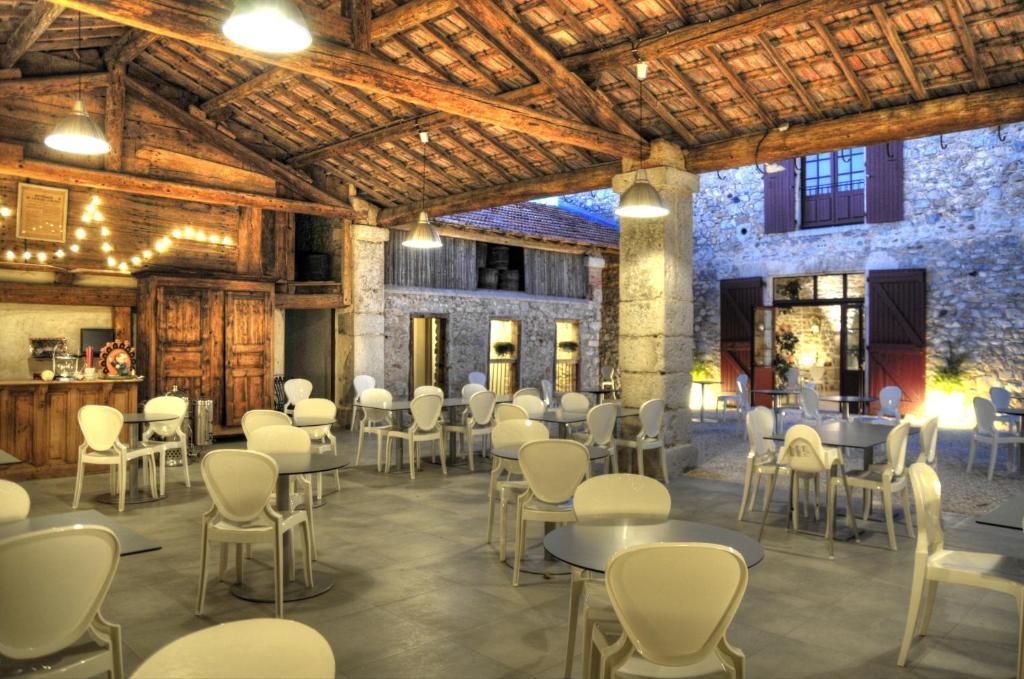 Gites Du Domaine Des Dames Vallon-Pont-dʼArc Δωμάτιο φωτογραφία
