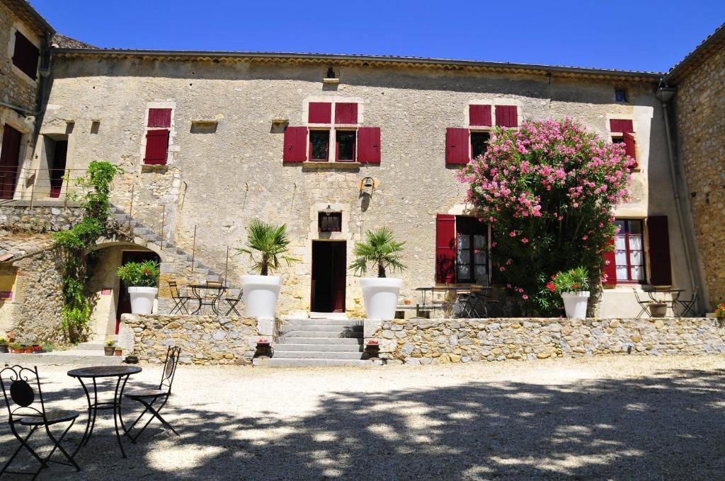 Gites Du Domaine Des Dames Vallon-Pont-dʼArc Εξωτερικό φωτογραφία