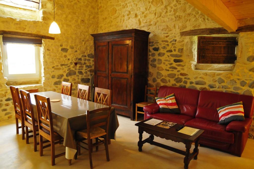 Gites Du Domaine Des Dames Vallon-Pont-dʼArc Εξωτερικό φωτογραφία