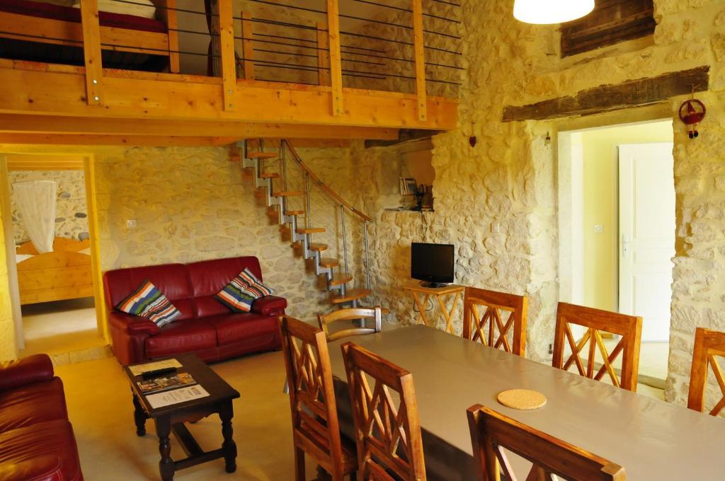 Gites Du Domaine Des Dames Vallon-Pont-dʼArc Δωμάτιο φωτογραφία